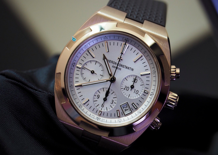 Front of Vacheron Constantin Overseas pink gold chronograph ref. 5500V